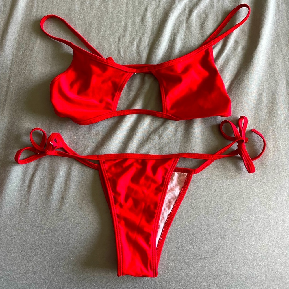 Sexy red bikini 🔥❤️